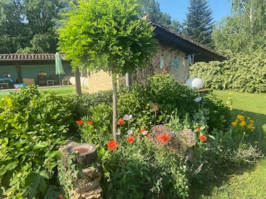 Apartmán Le Bon Chemin Ateliers Sainte-Nathalène Exteriér fotografie
